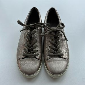 Ecco Women’s Soft 7 Sneaker in Silver Size 7/38